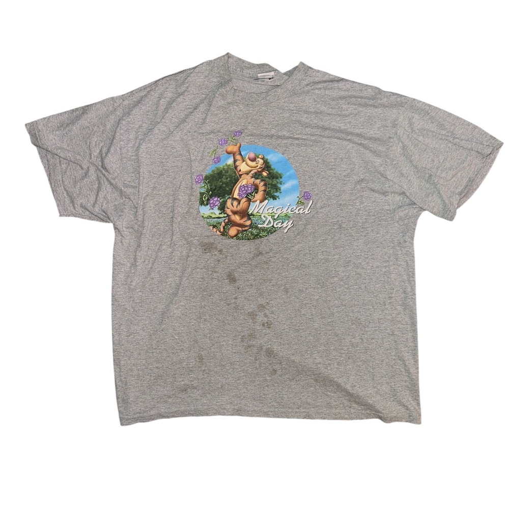 Vintage Disney Store Tigger Magical Day Graphic T-Shirt Gray XXL Made in USA